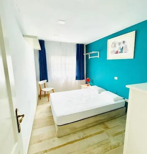 Barbara Gortito, 2 Bedrooms Flat With A Sea View *