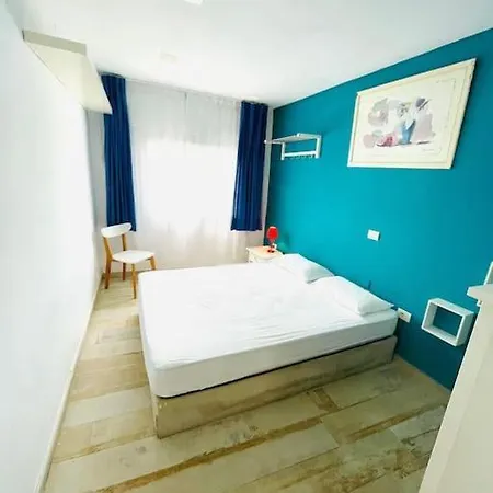 Barbara Gortito, 2 Bedrooms Flat With A Sea View Lägenhet *